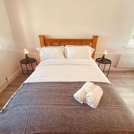 Valley Lodge 3 Bedroom Retreat In Craigantlet Hills Belfast Eksteriør billede