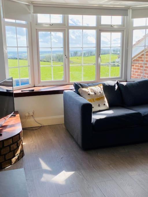 Valley Lodge 3 Bedroom Retreat In Craigantlet Hills Belfast Eksteriør billede